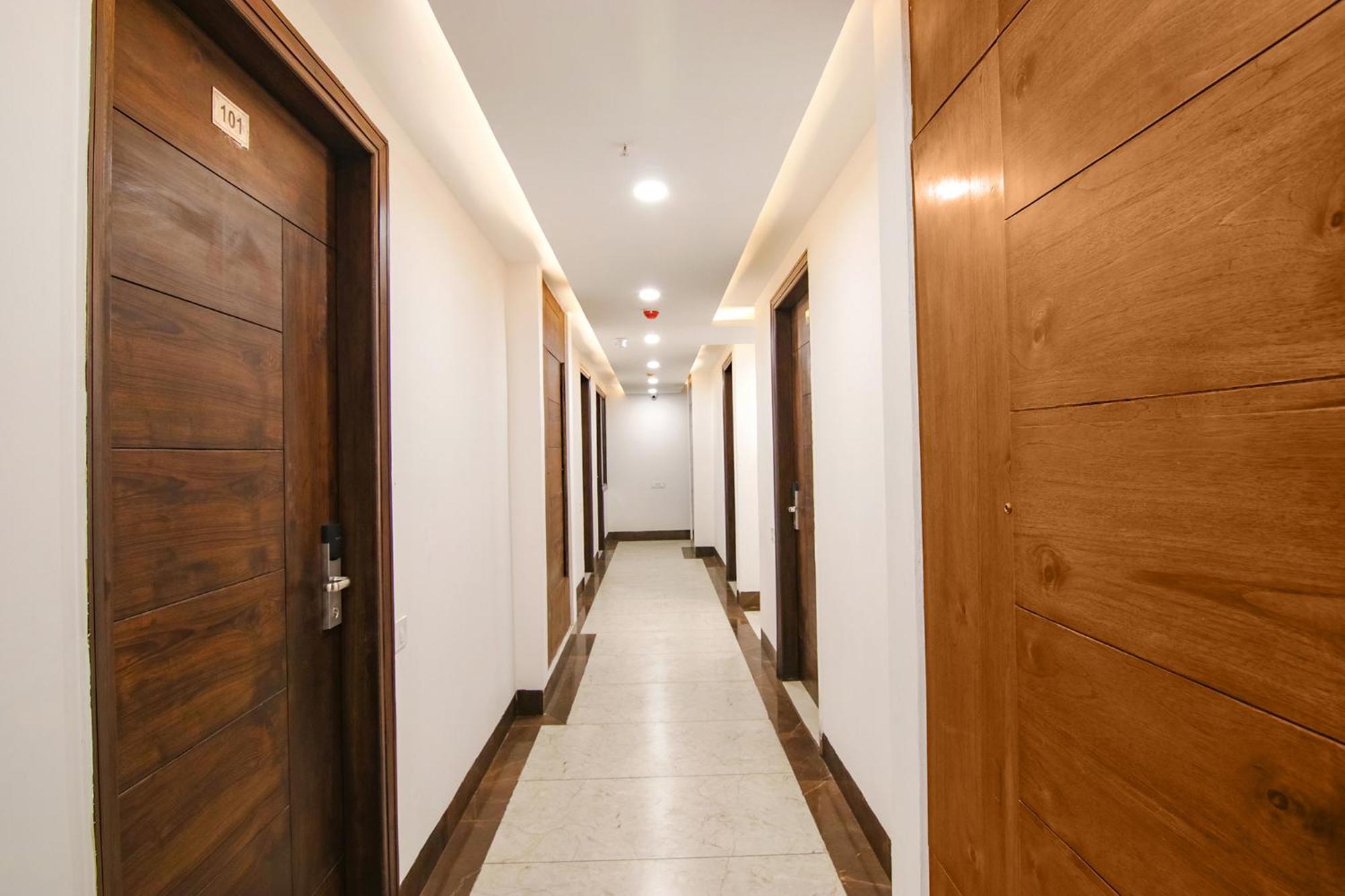 Fabhotel Prism Grand Zirakpur Exterior photo